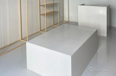 Tavolo banco negozio legno resina