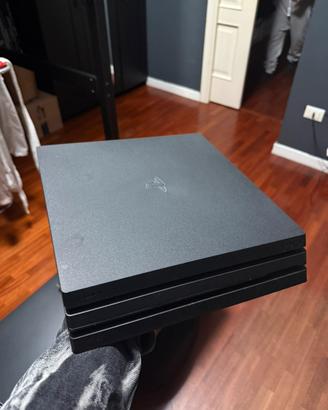 Playstation 4 Pro (controller+giochi)
