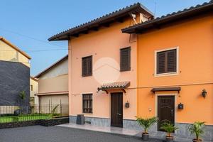 CASA SEMINDIPENDENTE A LA CASSA