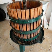 Attrezzatura completa per fare il vino