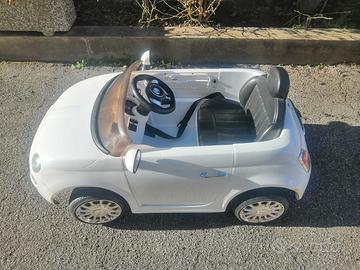 Macchina Fiat 500 elettrica