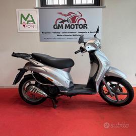 Piaggio Liberty 200 BAULETTO OMAGGIO