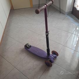 Monopattino a 3 ruote