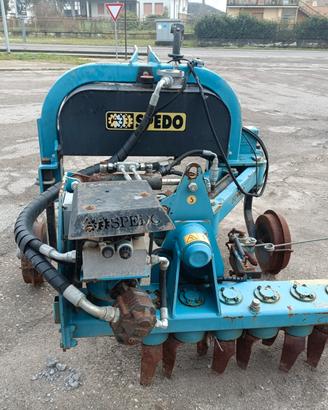 scalzatore interfilare marca Spedo con erpice rota