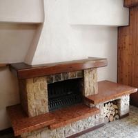 Caminetto Completo con rivestimento in marmo