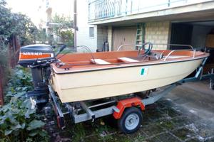 barca open  con motore e carrello