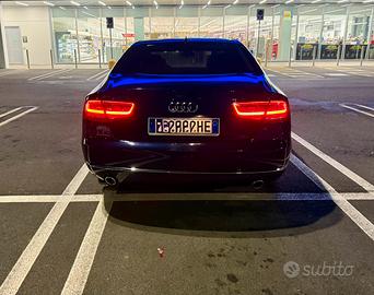 Audi A8 ,4.2 TDI V8,351Cv  Bi TURBO .