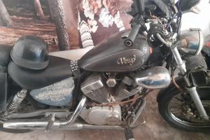 Yamaha 250 Mod. Virago.