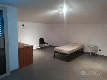 STANZE PER STUDENTI E LAVORATORI - ZONA UNIVERSITÀ