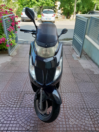 Scooter Kimko 200