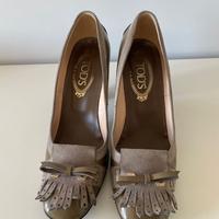 Scarpe Tod's con tacco color tortora. Vernice n.38