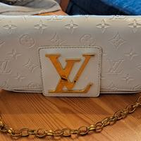 Borsa a spalla Louis Vuitton vernice bianca