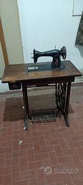 Macchina per cucire Singer, d'epoca .
