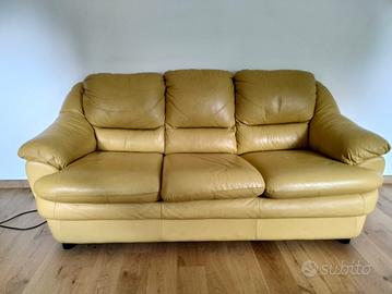 Divano letto in pelle 3 posti colore ocra/giallo