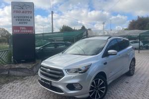 Ford Kuga 2.0 TDCI 180 CV S&S 4WD Vignale