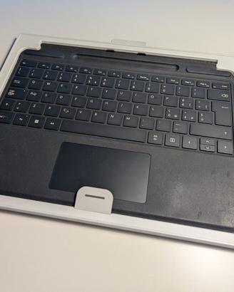 Surface Pro Signature Keyboard - NON FUNZIONANTE