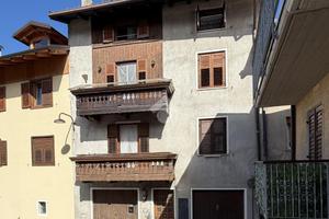 3 LOCALI A SPORMAGGIORE