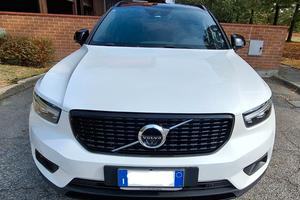 AUTO VOLVO XC40  R-DESIGN D4 AWD AUTOMATICA