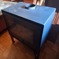 Stufa a legna linea VZ modello BORA.