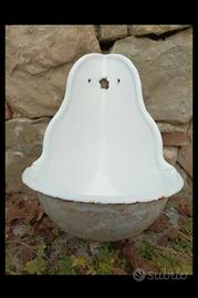 antica fontanella in ghisa