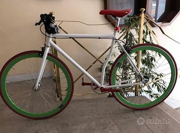 Bicicletta a scatto fisso single speed