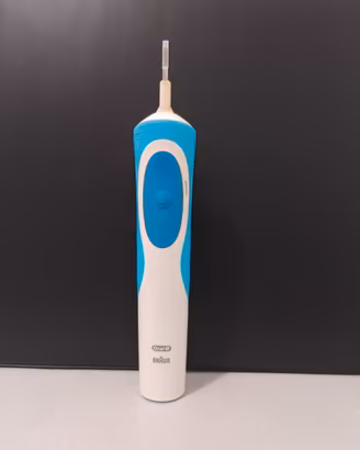 spazzolino elettrico oral-b 