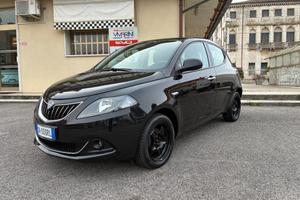 Lancia Ypsilon 1.0 FireFly 5 porte S&S Hybrid Gold