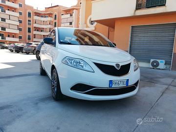 Lancia Ypsilon 1.3 MJT 16V 95 CV 5 porte S&S Gold