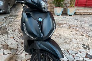 Beverly 300 S