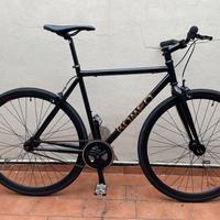 Bicicletta nera ROMEO a scatto fisso