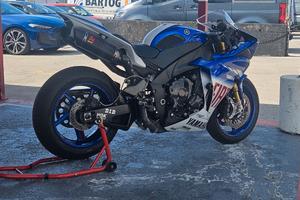 Yamaha YZF R1 edizione limitata