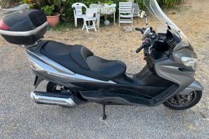 Suzuki burgman 400