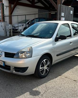 Renault Clio Storia 1.2 5 porte GPL Confort