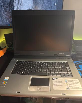 Pc portatile acer travelmate 2300