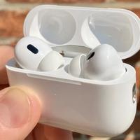 Apple AirPods Pro (2ª Generazione)