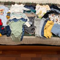 Lotto abbigliamento neonati