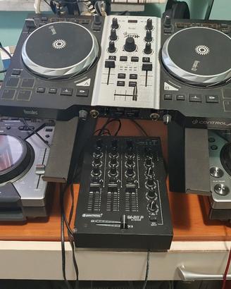 lettori pioneer mp3 cdj 400 piu mixer e serato