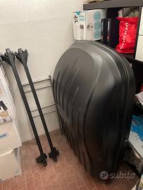 Baule auto e staffe portapacchi