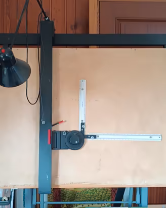 Tavolo da disegno tecnico