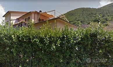 Villetta a schiera di 220 m² con più di 5 locali e