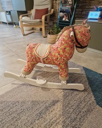 cavallo dondolo 