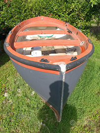 Gozzo in vetroresina