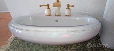 lavabo colonna e rubinetteria Vintage