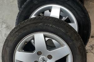 gomme Peugeot 207