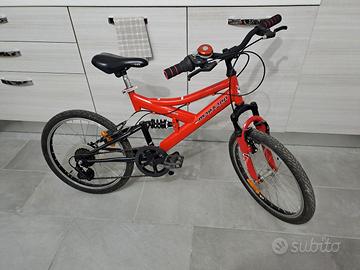 bicicletta MTB 20 rossa