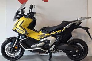 Honda X-ADV 750 Anno 2025 Km 8451