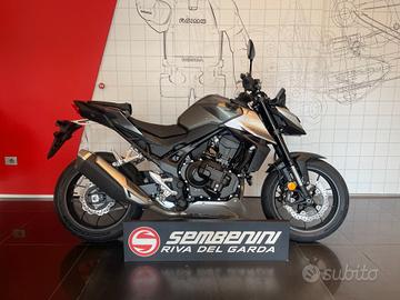 Honda Hornet 750 Silver 2026