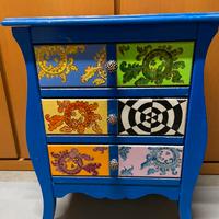 Mobiletto 3 cassetti dipinto a mano