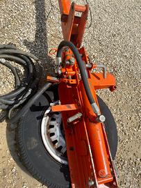 Carica presse idraulico