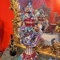 Stupenda Potiche in porcellana stile barocco